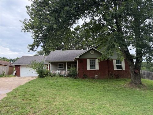 505 E Lee Froud Rd, Fayetteville, AR, 72701-9372 | Card Image