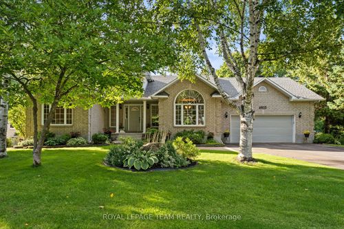 6825 Sunset Blvd, Greely, ON, K4P1M6 | Card Image