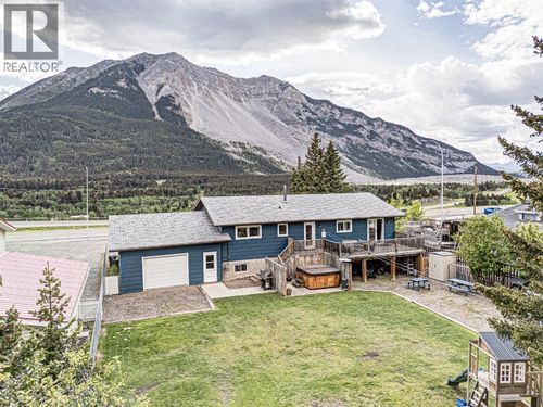 {{alt}} | Card Image