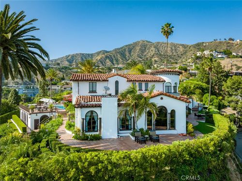 330 Kempton Rd, Glendale, CA, 91202-1322 | Card Image