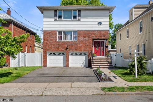 65 Miller Ave, Elmwood Park, NJ, 07407-2129 | Card Image