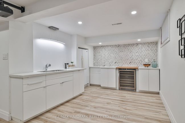 183 Willowridge Rd, House attached with 4 bedrooms, 2 bathrooms and 2 parking in Etobicoke ON | Image 32