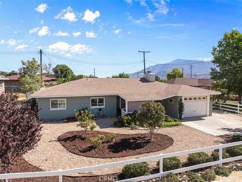 1276 N Alessandro St, Banning, CA, 92220-2214 | Card Image