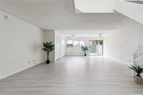 apt-250-95-400 Hokukea Ct, Mililani, HI, 96789-1300 | Card Image