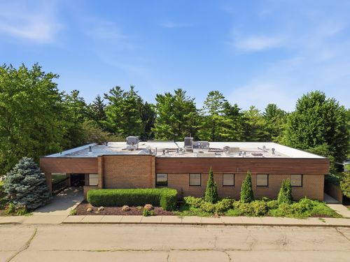 635 E Lincolnway, Morrison, IL, 61270-2963 | Card Image