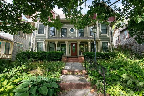 2-824 18th St, Des Moines, IA, 50314-1132 | Card Image