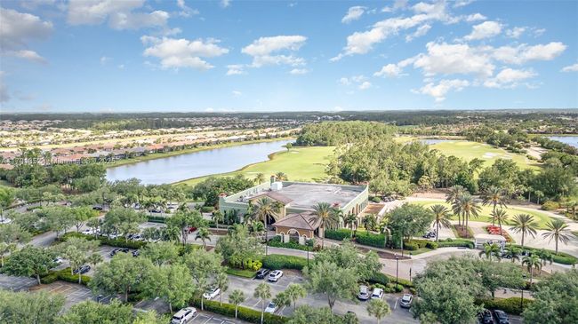B - 10659 Pelican Preserve Blvd, Condo with 3 bedrooms, 2 bathrooms and null parking in FORT MYERS FL | Image 38