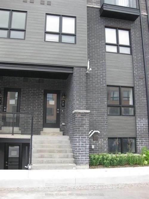 70-6705 Cropp St, Niagara Falls, ON, L2E0C1 | Card Image