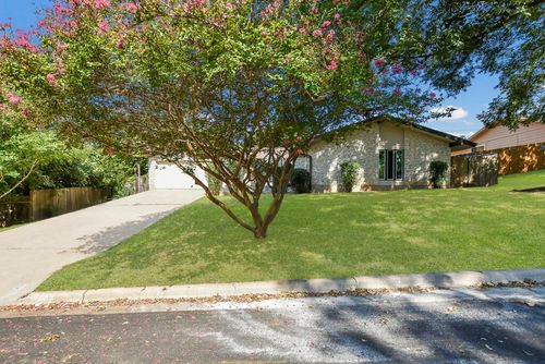 7203 Marywood Cir, Austin, TX, 78723-1528 | Card Image