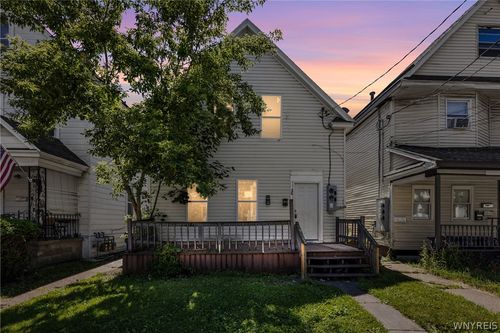 98 Howell St, Buffalo, NY, 14207-2804 | Card Image