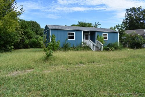 405 E Brown St, Hugo, OK, 74743-3449 | Card Image