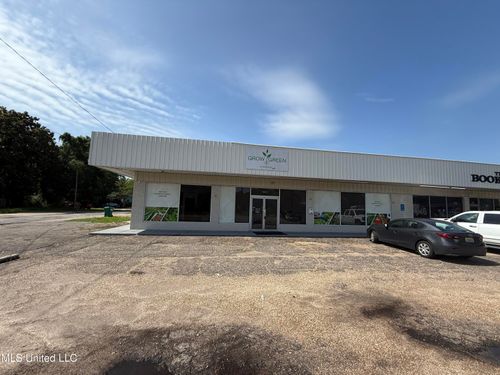 1801 Pass Road, Gulfport, MS, 39501 | Card Image