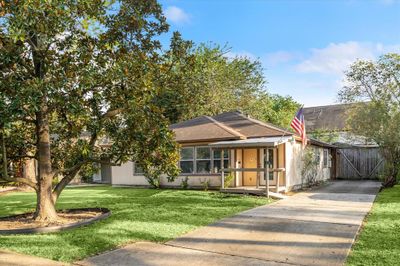 4101 Woodcraft Street, House other with 3 bedrooms, 2 bathrooms and null parking in Houston TX | Image 1