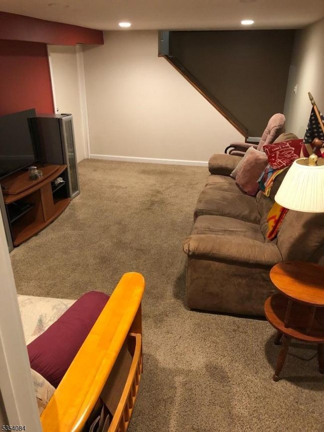 427 Miltonia St, House other with 2 bedrooms, 1 bathrooms and null parking in LINDEN NJ | Image 16