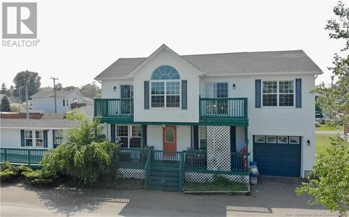 36 Av Millock, Pointe-Du-Chêne, NB, E4P4R1 | Card Image