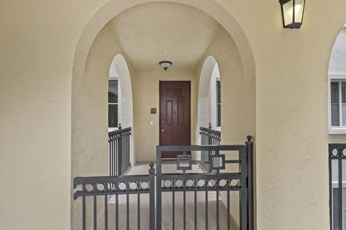 3-305-2900 Nw 125th Ave, Sunrise, FL, 33323-6329 | Card Image