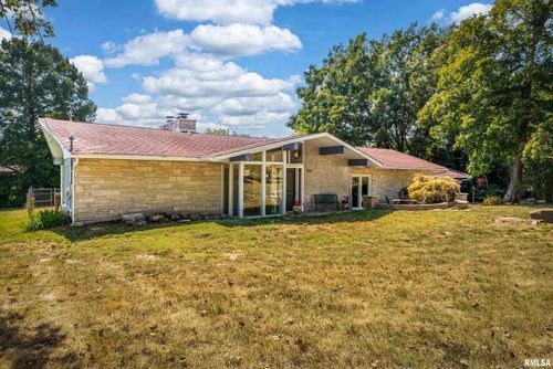 1609 Tina Dr, Murphysboro, IL, 62966-2509 | Card Image