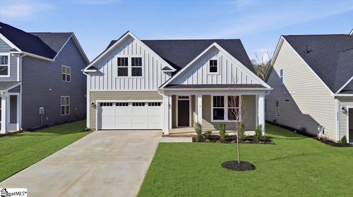 7 Pelham Rd, Greenville, SC, 29615-2141 | Card Image