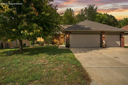 2107 S Fisk Avenue, Springfield, MO, 65807 | Card Image