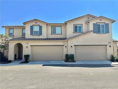 24218 Hillcrest Dr, Corona, CA, 92883-3616 | Card Image