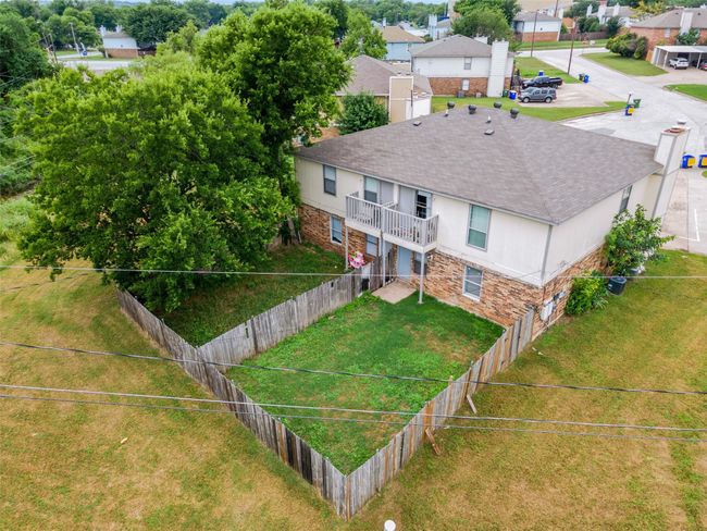 Aerial view of residential area | Image 27