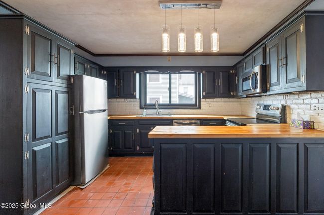 162 Elm St, House other with 5 bedrooms, 3 bathrooms and 3 parking in Cobleskill NY | Image 10