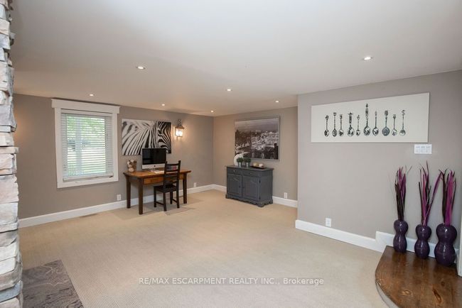154 Dundas St E, House other with 3 bedrooms, 2 bathrooms and 6 parking in Dundas ON | Image 15