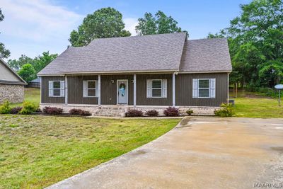 160 Indian Lane, House other with 3 bedrooms, 2 bathrooms and null parking in Tallassee AL | Image 2