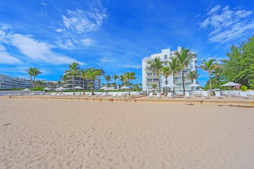 1090-139 Sunrise Ave, Palm Beach, FL, 33480-3962 | Card Image
