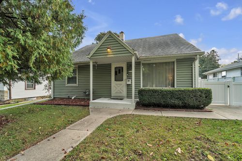4960 N 73rd St, Milwaukee, WI, 53218-3815 | Card Image