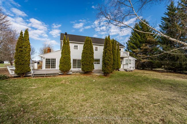 7078 County Rd, House other with 6 bedrooms, 3 bathrooms and 15 parking in Utopia ON | Image 7