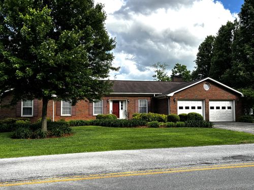 139 Country Lane, Frankfort, KY, 40601 | Card Image