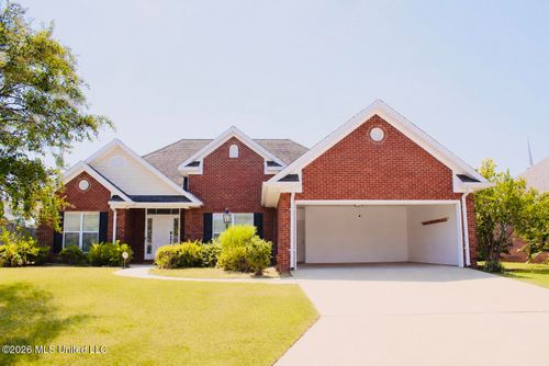 151 Saint James, Grenada, MS, 38901 | Card Image