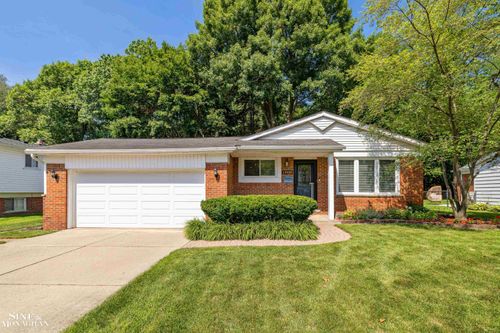 14433 Oxford, Plymouth, MI, 48170-2610 | Card Image
