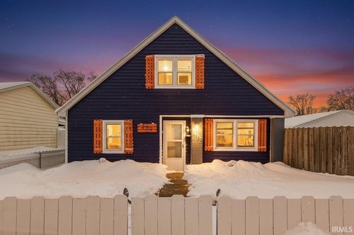 209 E Borley Ave, Mishawaka, IN, 46545-6353 | Card Image