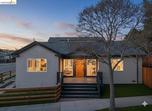 2151 Santa Rita St, Oakland, CA, 94601-3711 | Card Image