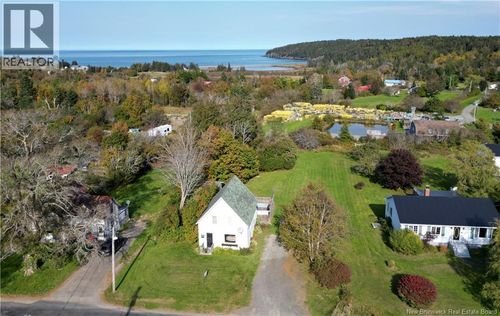 16 Whistle Rd, Grand Manan, NB, E5G1B1 | Card Image