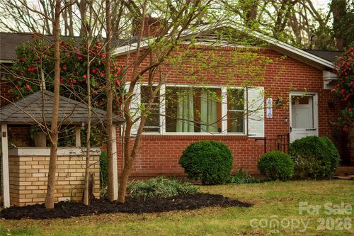 6210 Grove Park Blvd, Charlotte, NC, 28215-4004 | Card Image