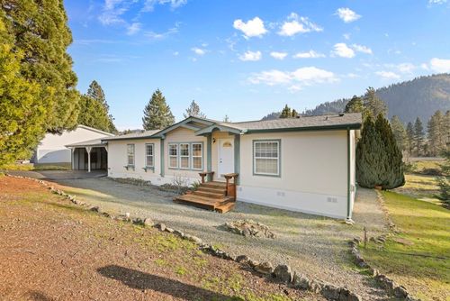 spc-34-5648 Foothill Blvd, Grants Pass, OR, 97526-4204 | Card Image