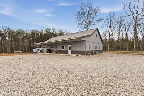 337 Collins Tpke, Deer Lodge, TN, 37726-5001 | Card Image