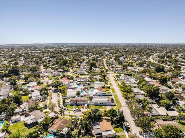 19820 Kingston Dr, House other with 4 bedrooms, 3 bathrooms and null parking in Cutler Bay FL | Image 34
