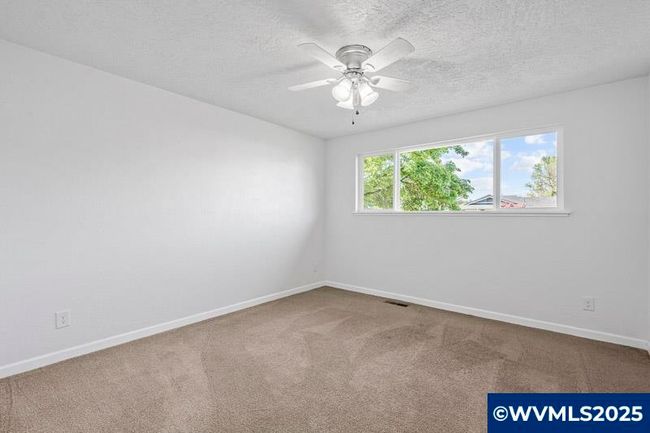 611 Ne Bockes Loop, House other with 3 bedrooms, 2 bathrooms and null parking in Sheridan OR | Image 32