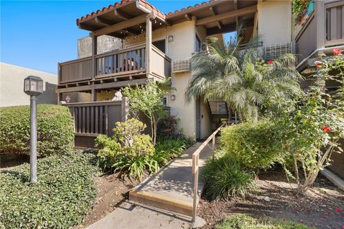 q02-1345 Cabrillo Park Dr, Santa Ana, CA, 92701-3151 | Card Image