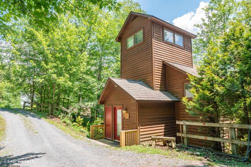 119 Hikers Challenge Rd, Davis, WV, 26260-8214 | Card Image