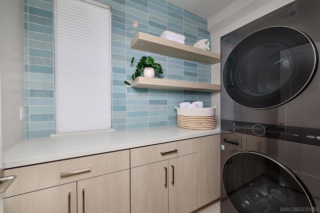 567 N Vulcan Ave, House other with 3 bedrooms, 3 bathrooms and 2 parking in Encinitas CA | Image 32