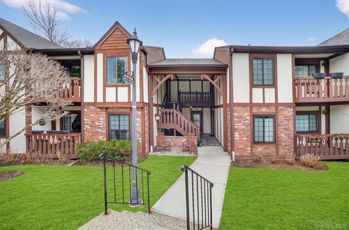 121-121 Foxwood Cir, Mount Kisco, NY, 10549-1130 | Card Image