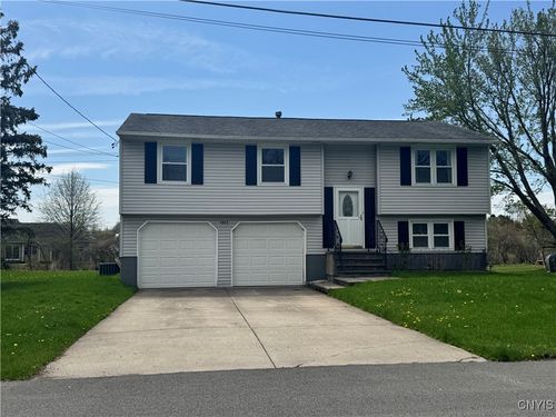 4843 Odonnell St, Liverpool, NY, 13088-4611 | Card Image