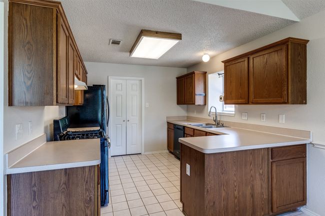 1721 Chapman Dr, House other with 3 bedrooms, 2 bathrooms and null parking in Mesquite TX | Image 8