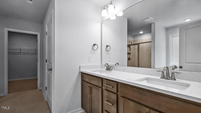 Bathroom | Image 27