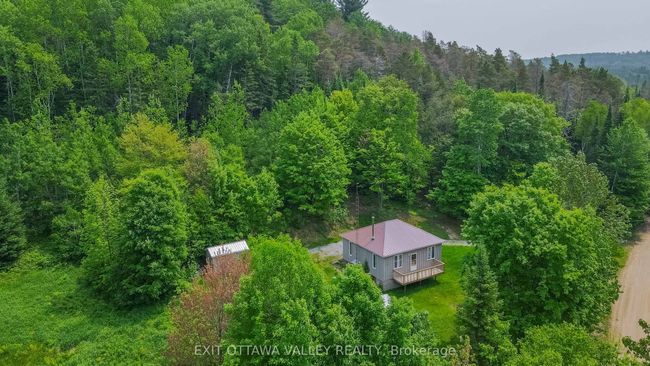 117 Craigmont Rd, House other with 2 bedrooms, 1 bathrooms and 5 parking in Brudenell, Lyndoch And Raglan ON | Image 4